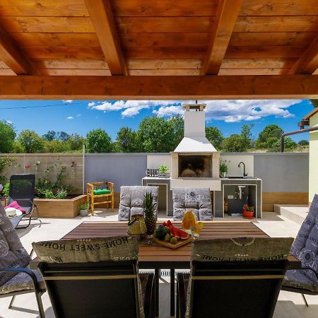 Holiday Home Laura By Interhome Pula Dış mekan fotoğraf